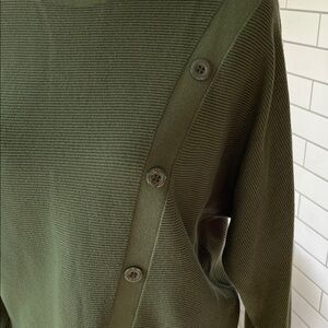 Vila Milano Olive Green Sweater

💵Bundle&Save💵